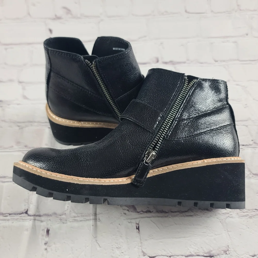 Eileen Fischer Women's 7 Cargo Platform Ankle Bootie Black Leather